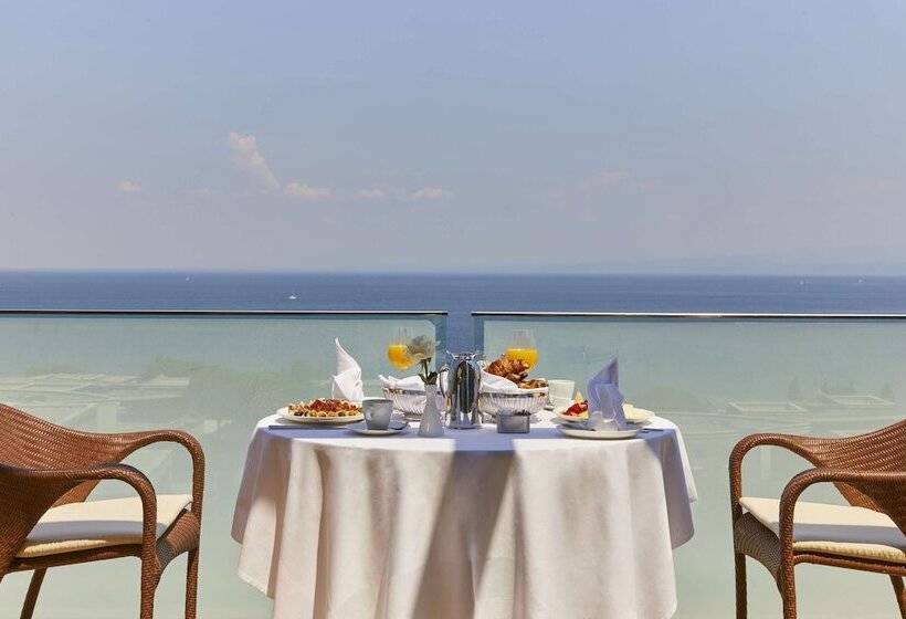 سوییت جونیور با چشم‌انداز دریا, Kempinski Hotel Adriatic Istria Croatia