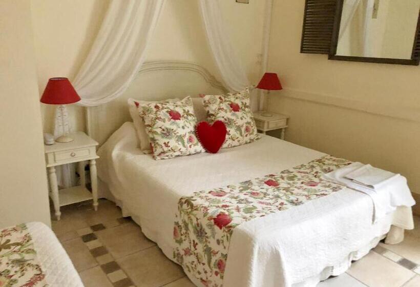 غرفة قياسية ثلاثية, L Orangeraie