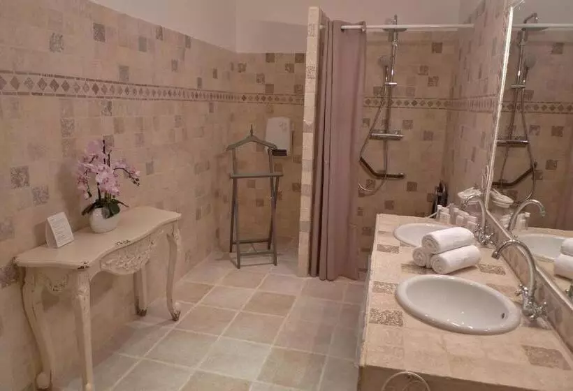 اتاق سوپریور, L Orangeraie
