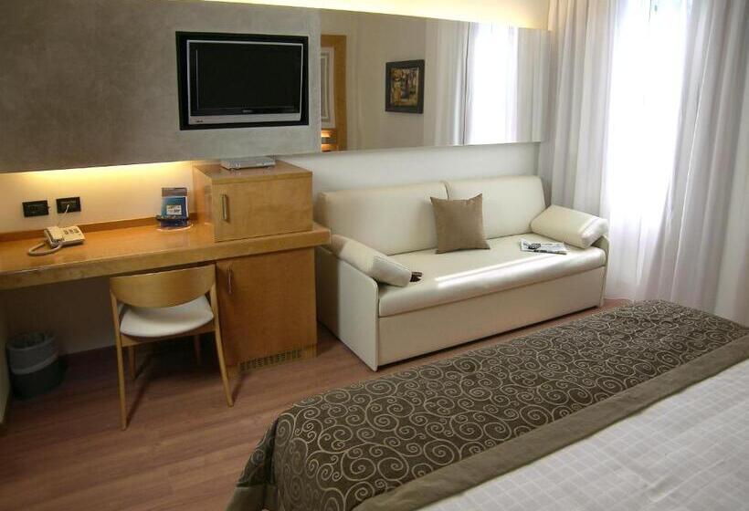 クラシックルーム, President