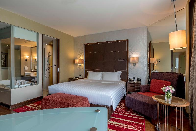 اتاق لوکس با تخت بزرگ, Hilton Bangkok Grande Asoke