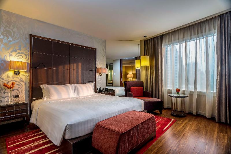 Deluxe Suite King Bed, Hilton Bangkok Grande Asoke