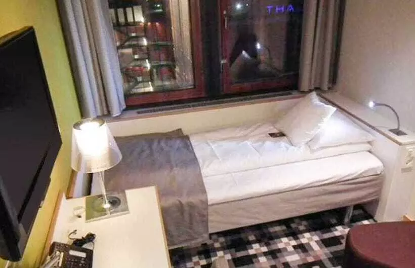 スタンダードルーム, Quality Hotel 33