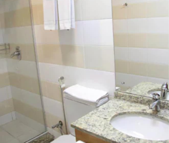 스탠다드 트리플 룸, Rede Andrade Cwb