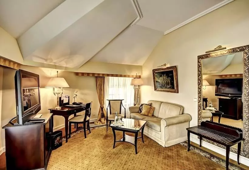 Junior Suite Business, Suitess