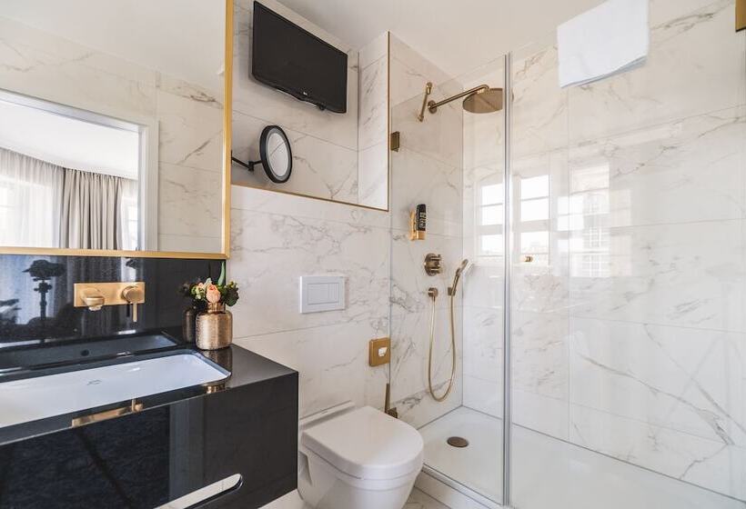 Полулюкс Премиум, Suitess