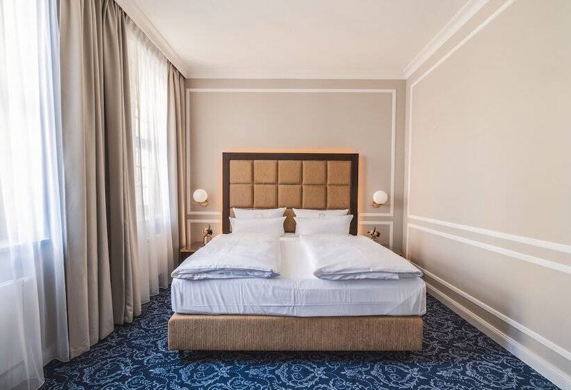 Люкс Премиум, Suitess