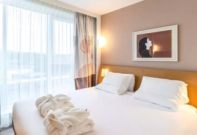 Executive Room, Novotel Edinburgh Park