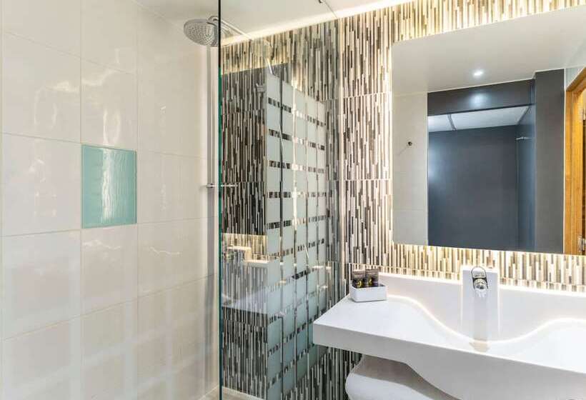 身障者適用スーペリアールーム, Novotel Edinburgh Park