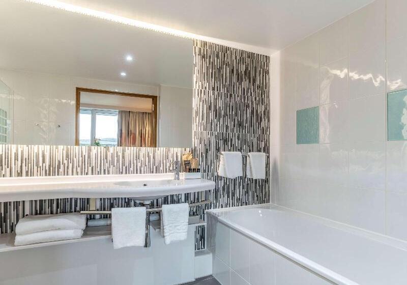 Номер Deluxe, Novotel Edinburgh Park