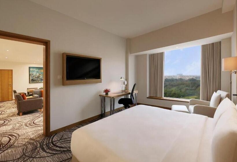 Executive Room Queen Bed, Novotel Hyderabad Convention Centre