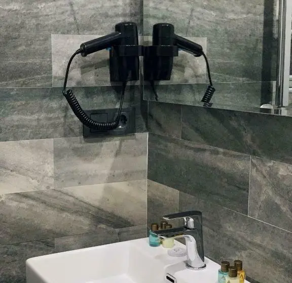 エコノミールーム, Frt Ai̇rport Otel