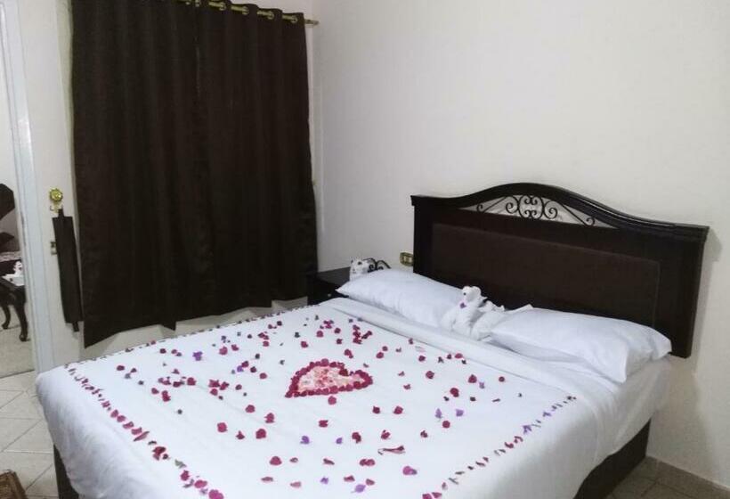 استودیوی استاندارد, Al Saraya October