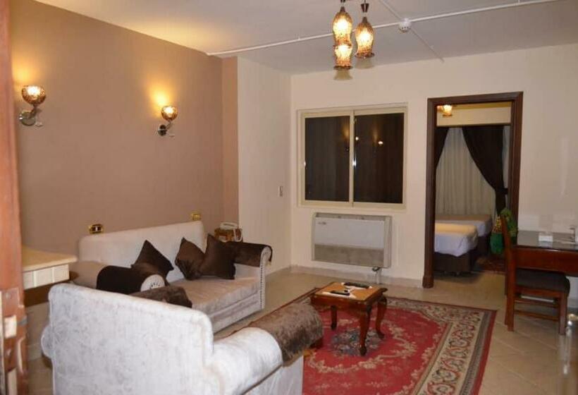 استودیوی استاندارد, Al Saraya October