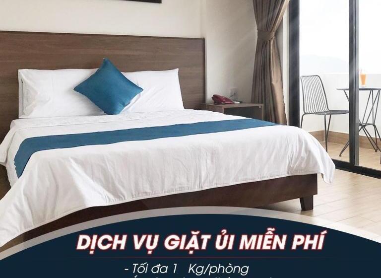 اتاق لوکس با بالکن و چشم‌انداز دریا, Hoàng Hưng Quy Nhơn