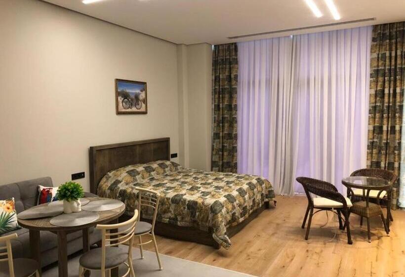 استودیو استاندارد با بالکن, Sea Breeze Lighthouse