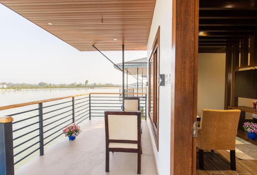 سوییت, Lumbini Palace Resort