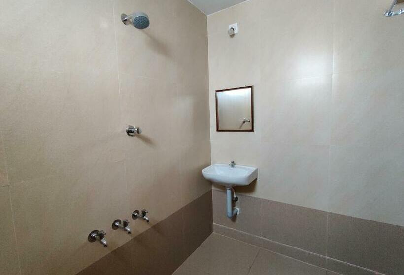 غرفة قياسية, Vyavahar Lodge