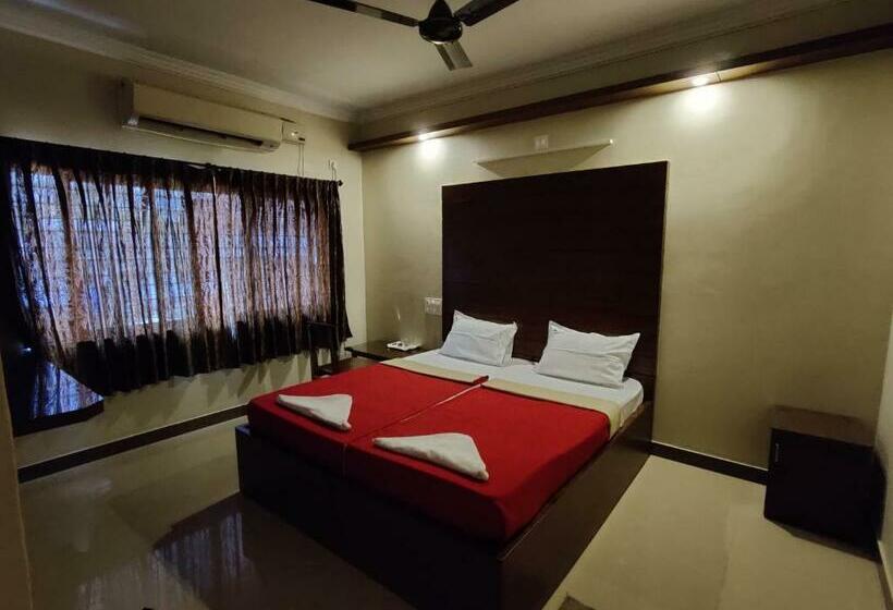 غرفة قياسية, Vyavahar Lodge