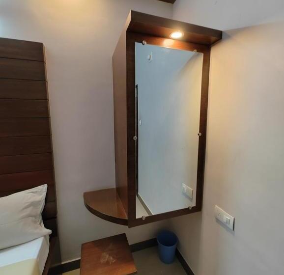 غرفة ديلوكس, Vyavahar Lodge