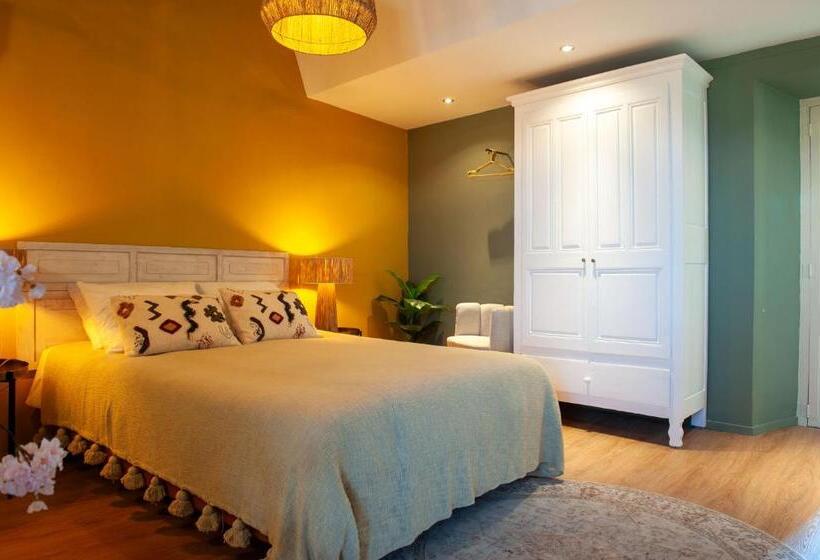 Номер Deluxe Кровать Кинг, Cal Mestre Casa Rural