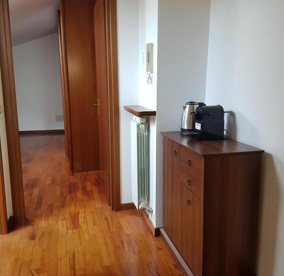 スタンダードルーム, Dalla Giò