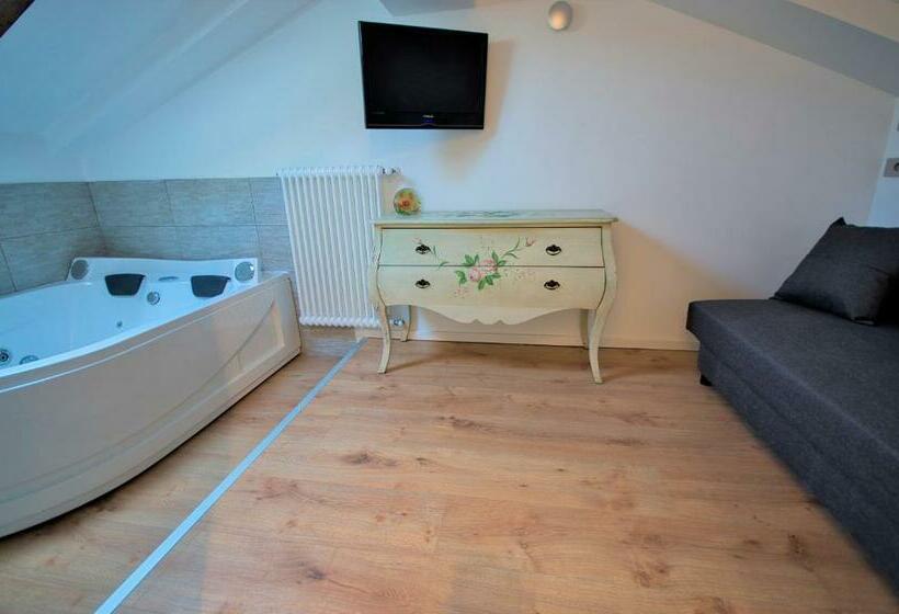 جناح عائلي, B&b Paganella Flabbi's Family