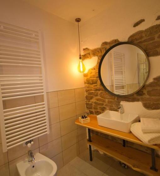 غرفة قياسية مزوَّدة بشُرفة, B&b Paganella Flabbi's Family