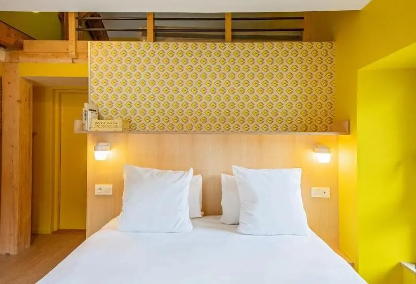 スタンダード4人部屋, Cosmiques Hotel Centre Chamonix