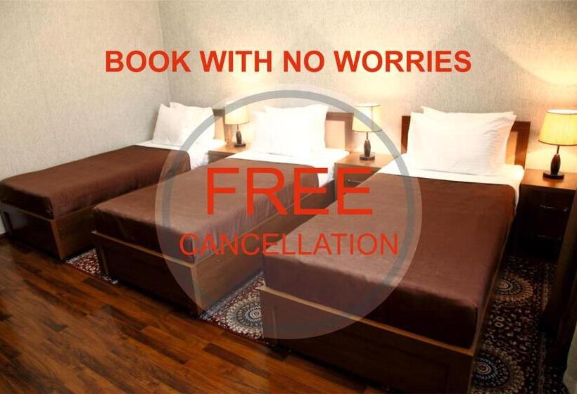 חדר סופריור לשלושה, Vardonze