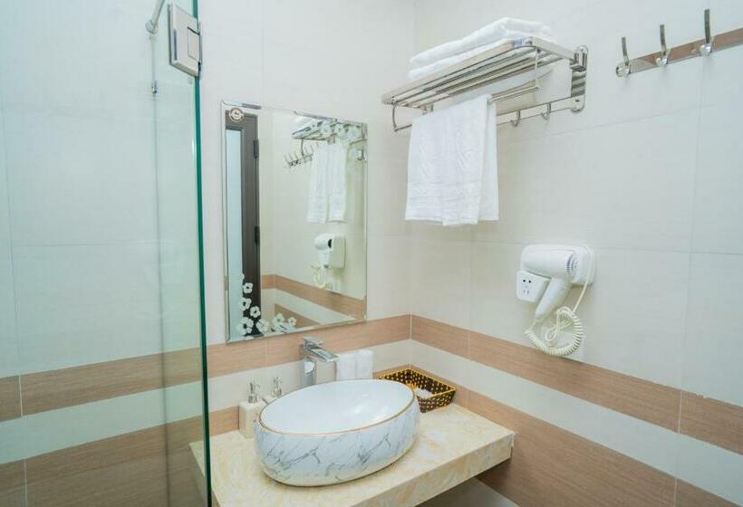 اتاق لوکس, Khách Sạn Hoàng Yến