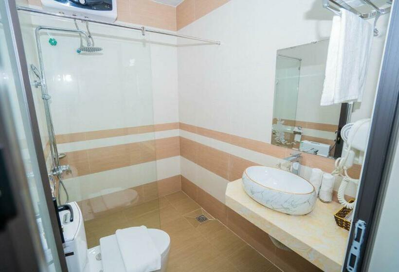 اتاق استاندارد با چشمانداز, Khách Sạn Hoàng Yến