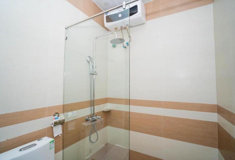 اتاق استاندارد با چشمانداز, Khách Sạn Hoàng Yến