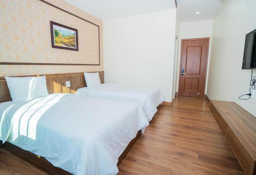 اتاق استاندارد با چشمانداز, Khách Sạn Hoàng Yến