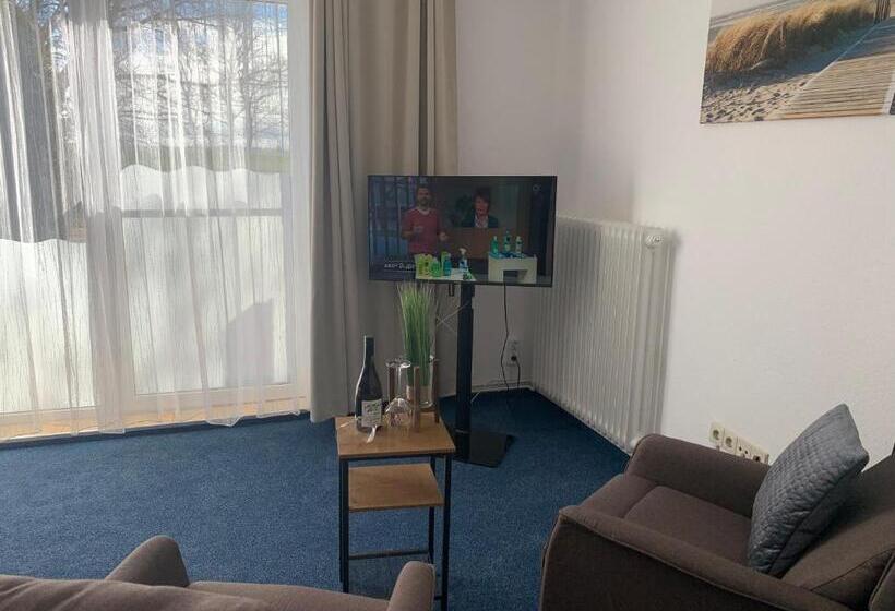Номер Стандарт Вид на Сад, Meerblick Garni