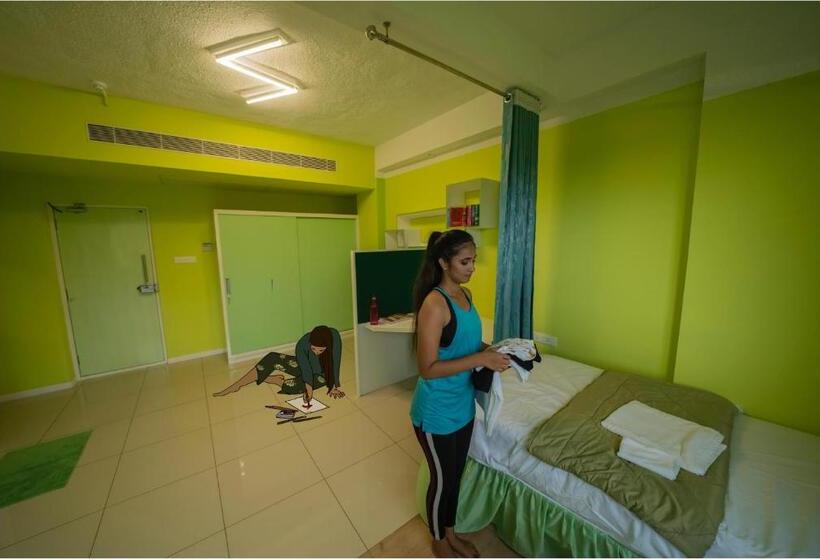 Номер Deluxe, Niasha