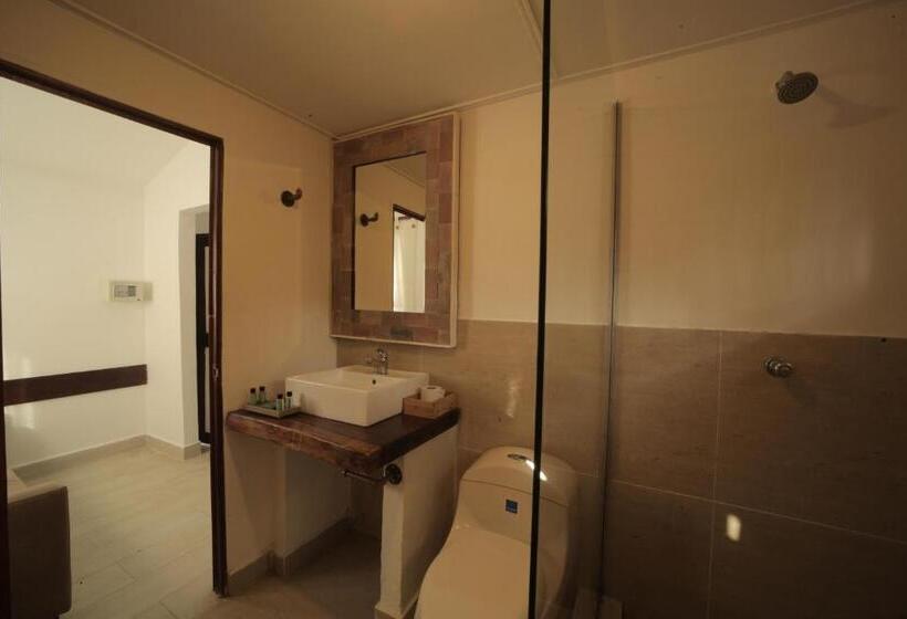 디럭스 4인 룸, Sunsets Del Rosario