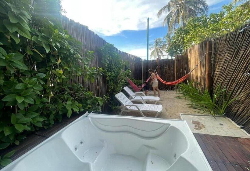 디럭스 4인 룸, Sunsets Del Rosario