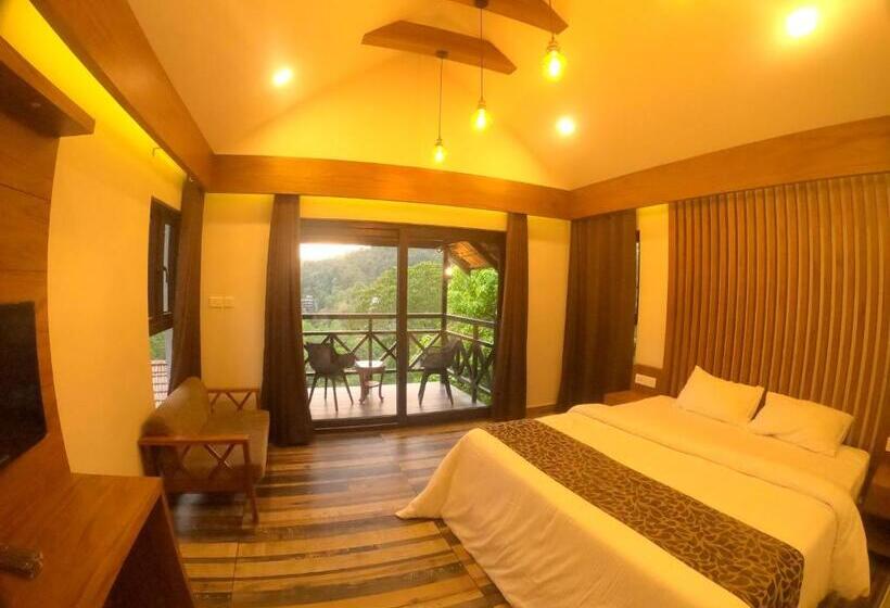 سوییت جونیور با بالکن, The Wild Trails Munnar Resort