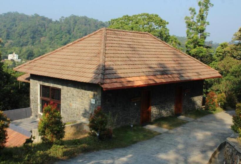 سوییت خانوادگی, The Wild Trails Munnar Resort