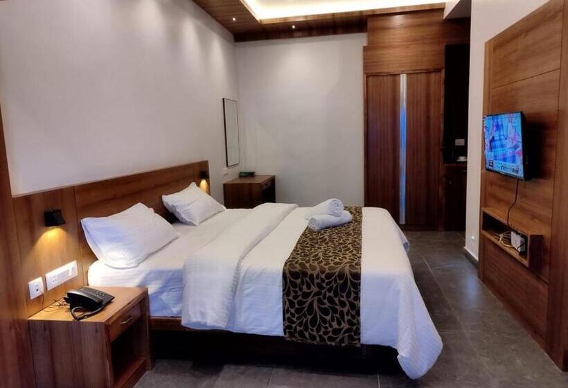 سوئیت 2 خوابه, The Wild Trails Munnar Resort