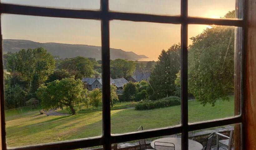 带大床的标准间, Luxury Bed And Breakfast At Bossington Hall In Exmoor, Somerset