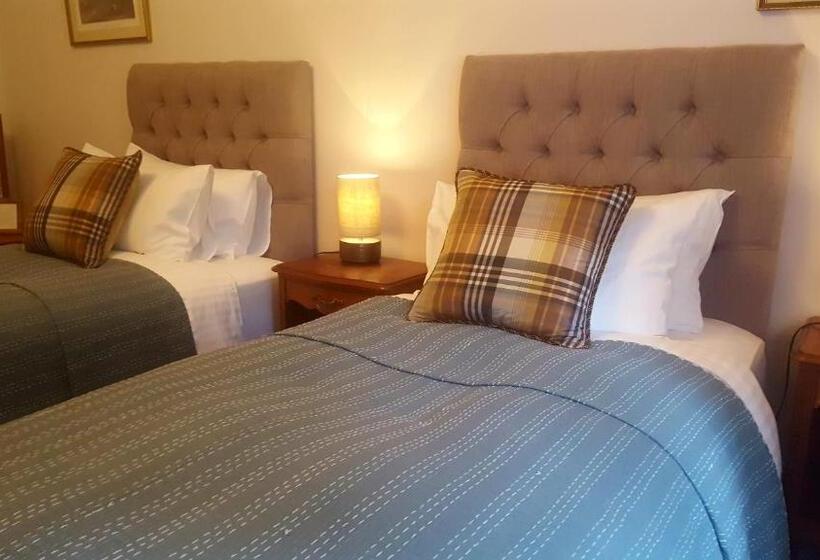 Quarto Estandar, Luxury Bed And Breakfast At Bossington Hall In Exmoor, Somerset