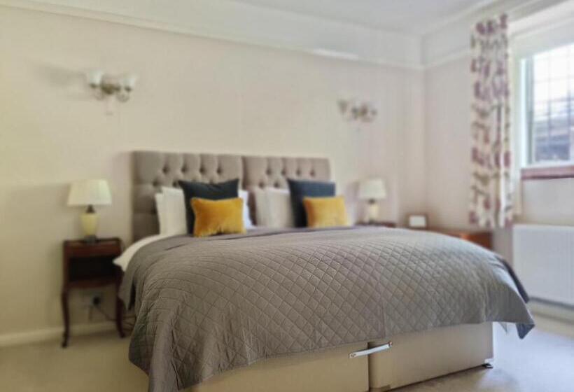 شقة غرفة واحدة, Luxury Bed And Breakfast At Bossington Hall In Exmoor, Somerset