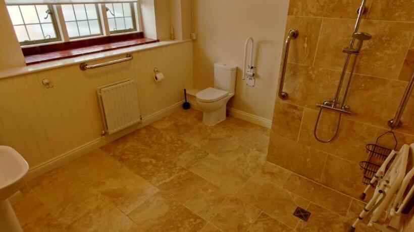 带1个卧室的公寓, Luxury Bed And Breakfast At Bossington Hall In Exmoor, Somerset