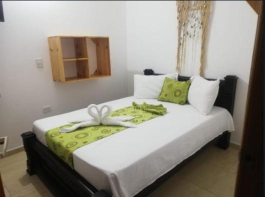 חדר סטנדרט, Angel Maria