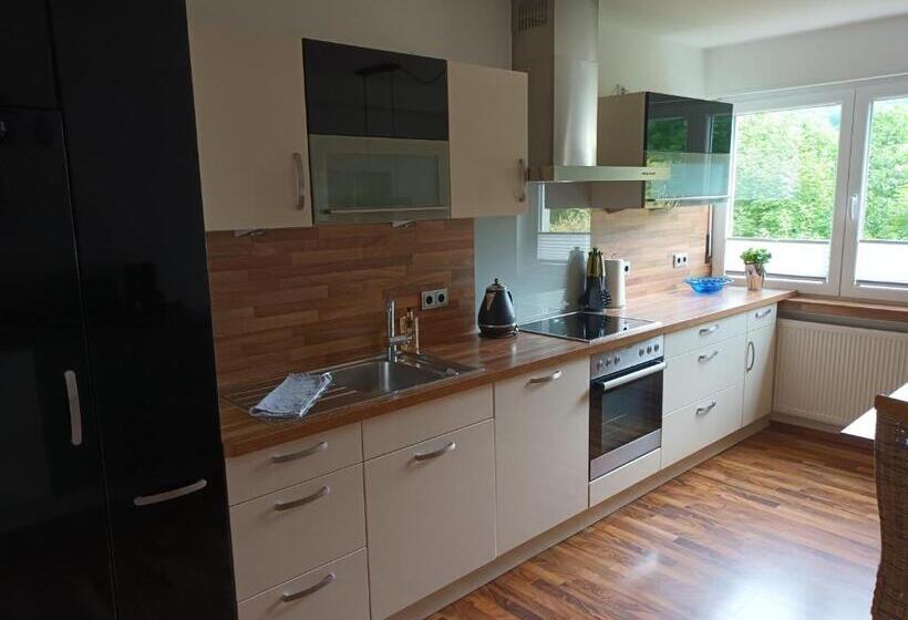 דירת חדר, Haus Luise Weber