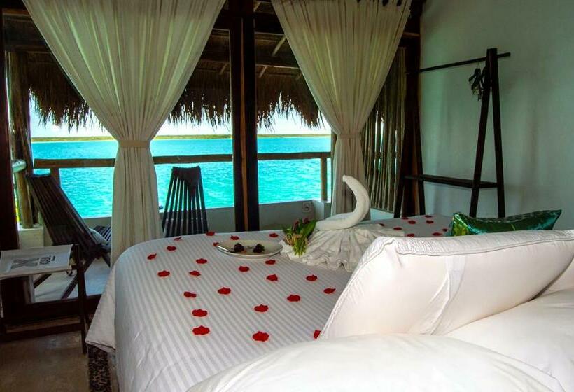 اتاق لوکس با بالکن, Xcabal Hotel Boutique