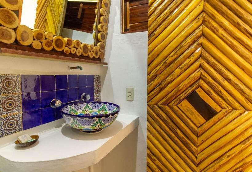 اتاق استاندارد با تخت بزرگ, Xcabal Hotel Boutique