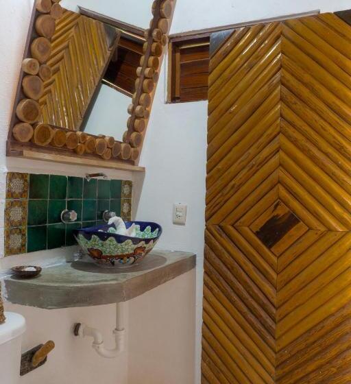 اتاق استاندارد با تخت بزرگ, Xcabal Hotel Boutique